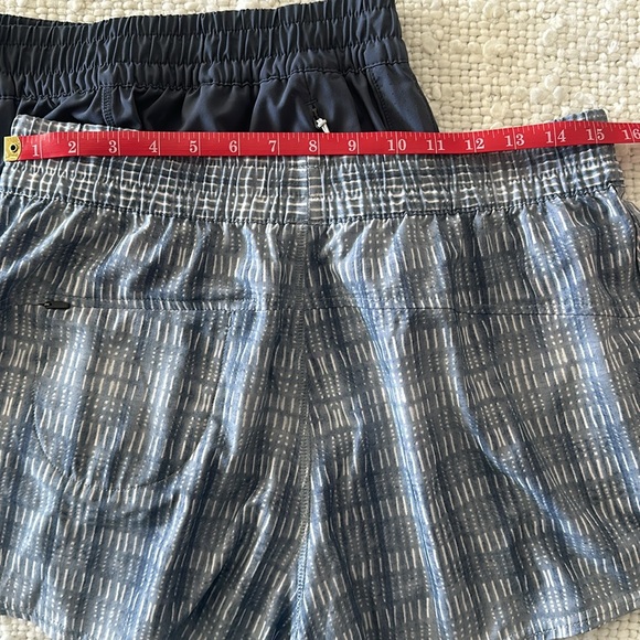 Vuori Dash Shorts - Picture 5 of 7